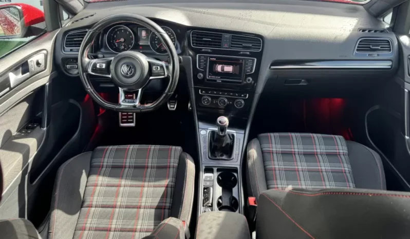 
								VW Golf full									