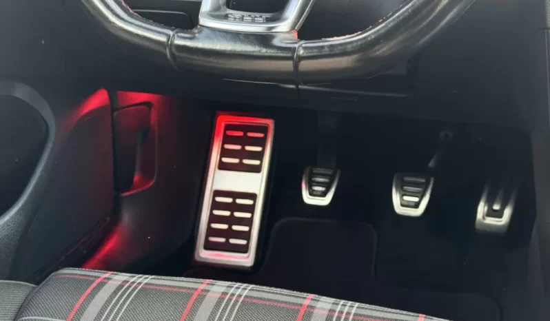 
								VW Golf full									