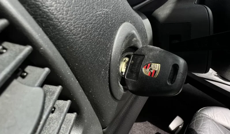 
								Porsche Boxster full									