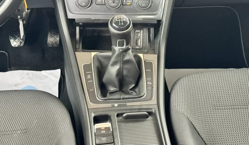 
								VW Golf full									