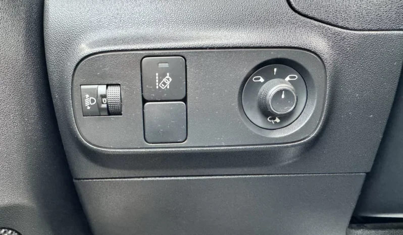 
								Citroën C3 full									