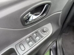 
										Renault Captur full									