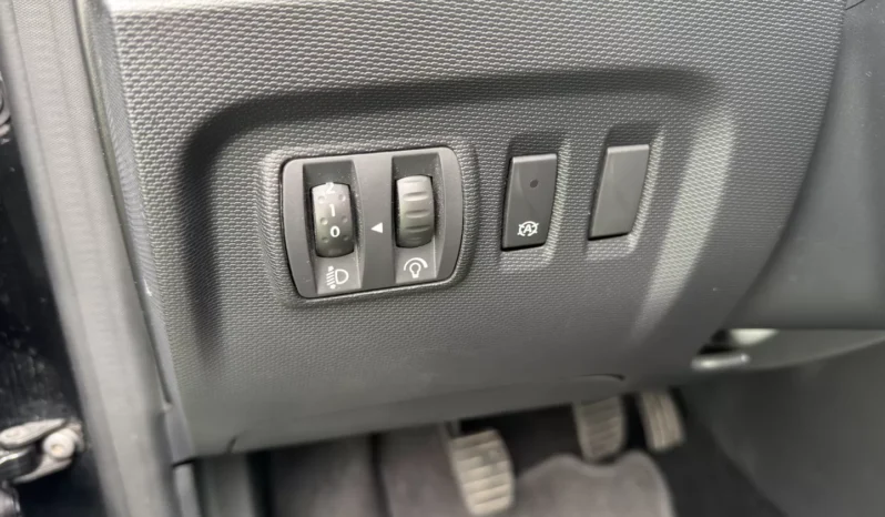 
								Renault Captur full									