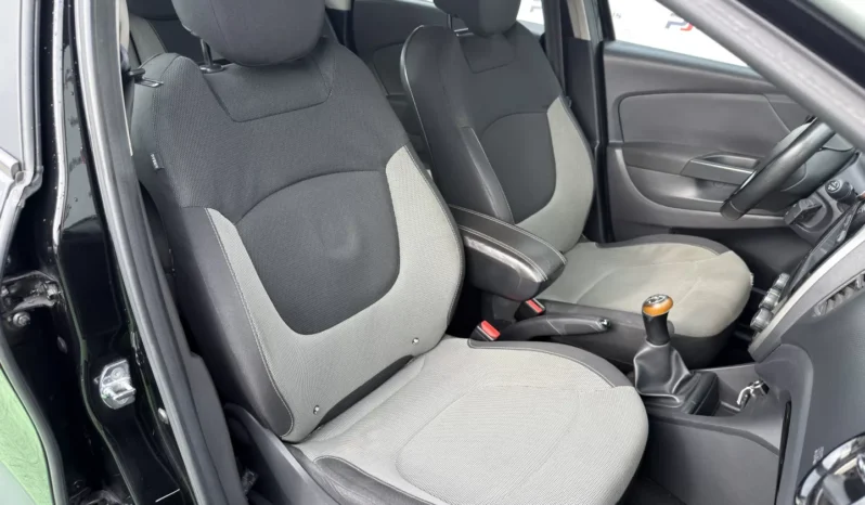 
								Renault Captur full									