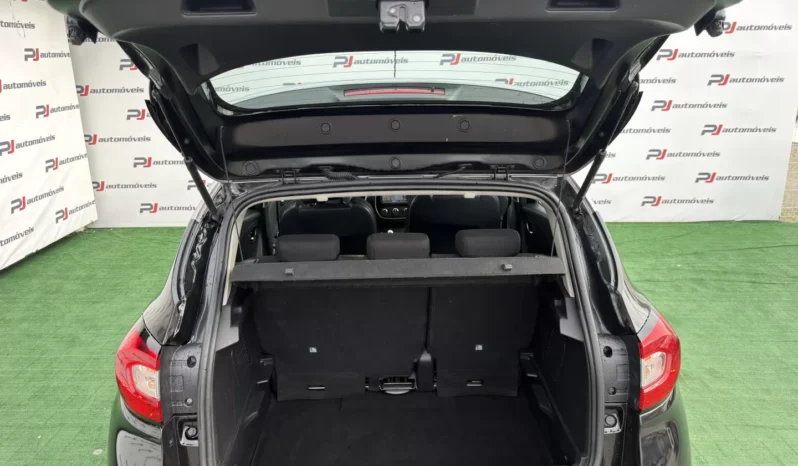 
								Renault Captur full									