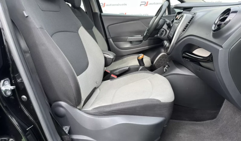 
								Renault Captur full									