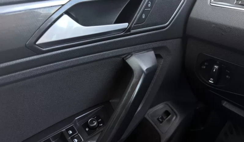 
								VW Tiguan full									