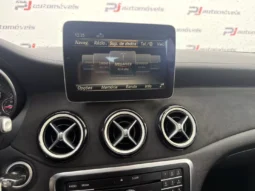 
										Mercedes-Benz A 180 full									