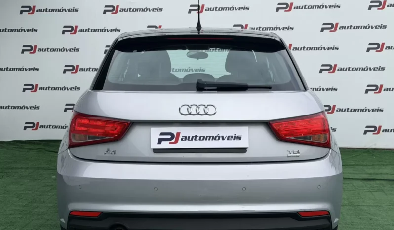 
								Audi A1 Sportback full									