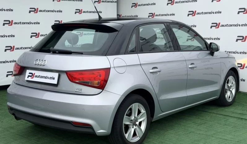 
								Audi A1 Sportback full									