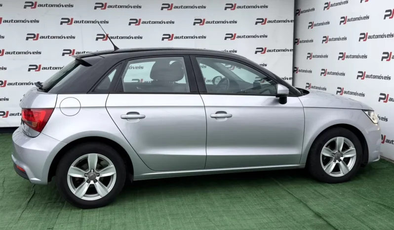 
								Audi A1 Sportback full									
