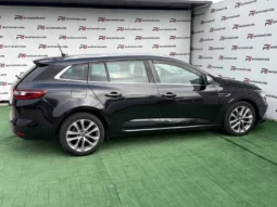 
										Renault Mégane full									