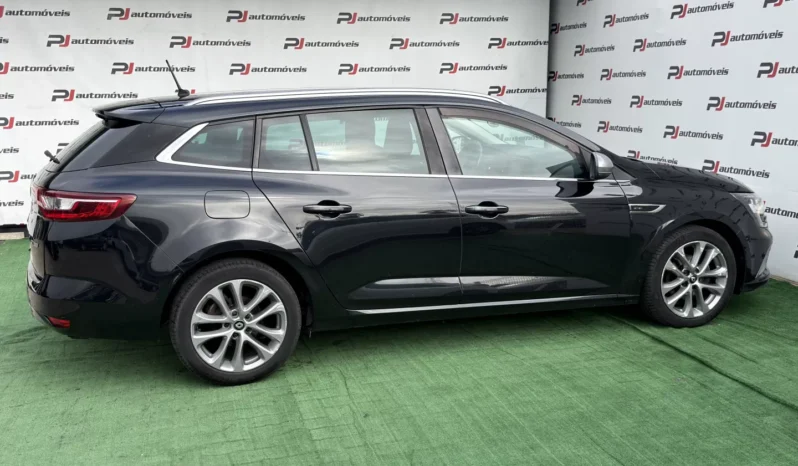 
								Renault Mégane full									