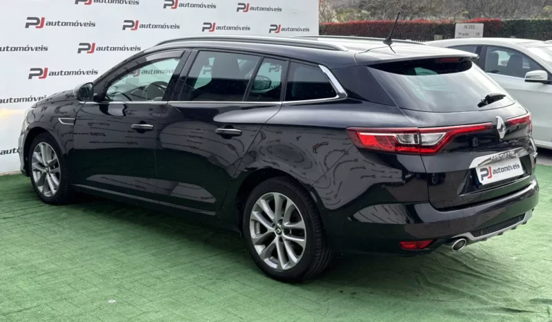 
								Renault Mégane full									