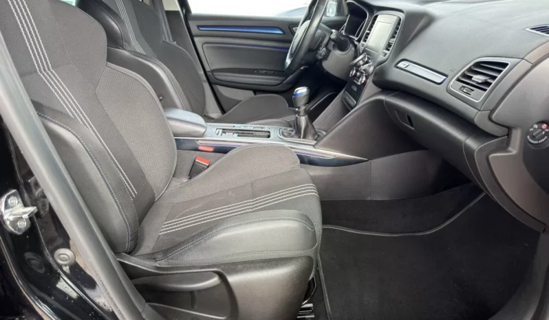 
								Renault Mégane full									
