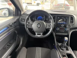 
										Renault Mégane full									