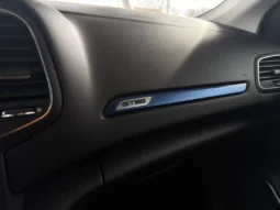
										Renault Mégane full									