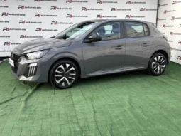 
										Peugeot 208 full									