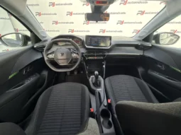 
										Peugeot 208 full									