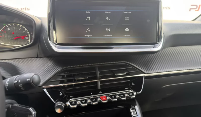 
								Peugeot 208 full									