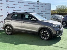 
										VW T-Cross full									