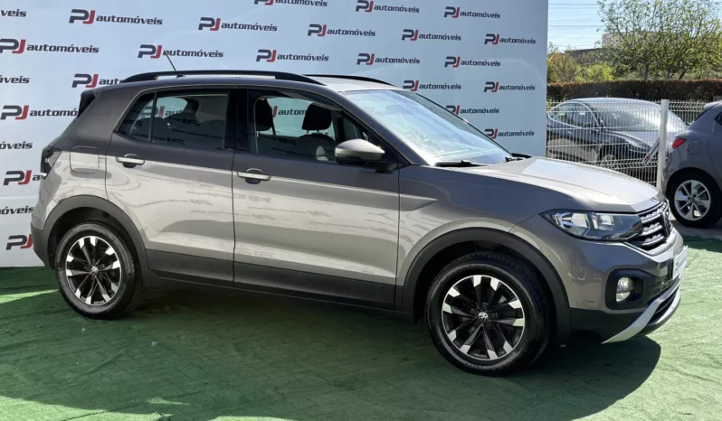 
								VW T-Cross full									