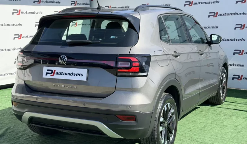 
								VW T-Cross full									