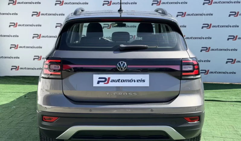 
								VW T-Cross full									