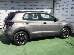 
										VW T-Cross full									