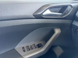 
										VW T-Cross full									