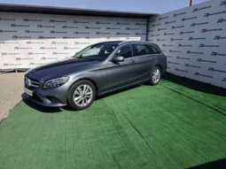 
										Mercedes-Benz C 180 full									