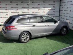 
										Peugeot 308 SW full									