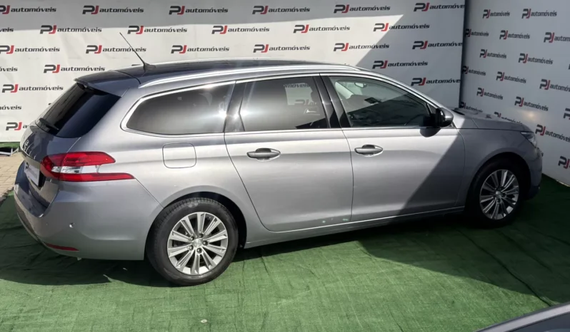 
								Peugeot 308 SW full									