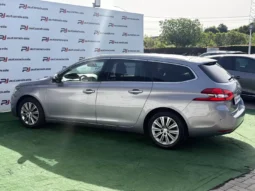 
										Peugeot 308 SW full									