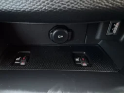 
										Peugeot 308 SW full									