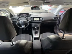 
										Peugeot 308 SW full									