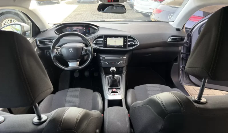 
								Peugeot 308 SW full									