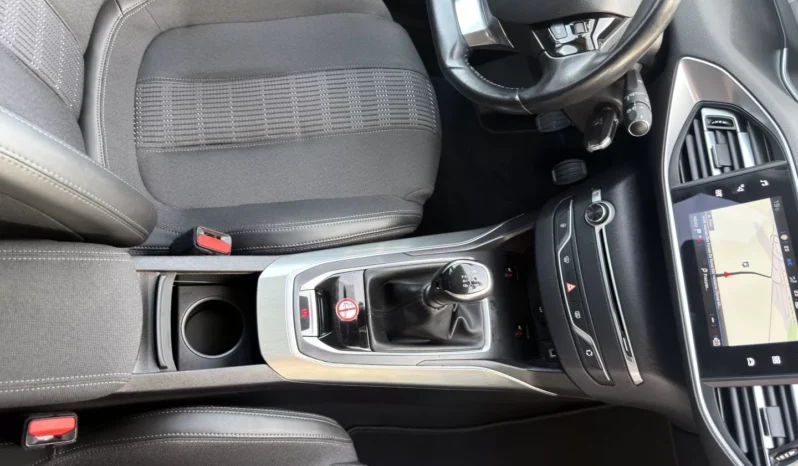 
								Peugeot 308 SW full									