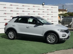 
										VW T-Roc full									