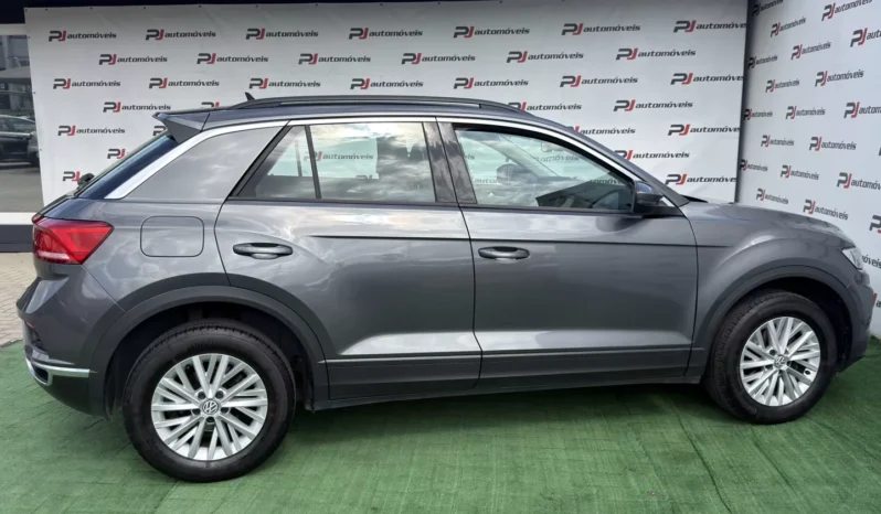 
								VW T-Roc full									