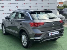 
										VW T-Roc full									