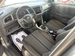 
										VW T-Roc full									