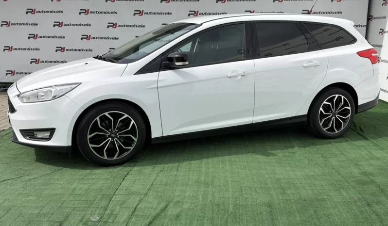 
								Ford Focus SW full									