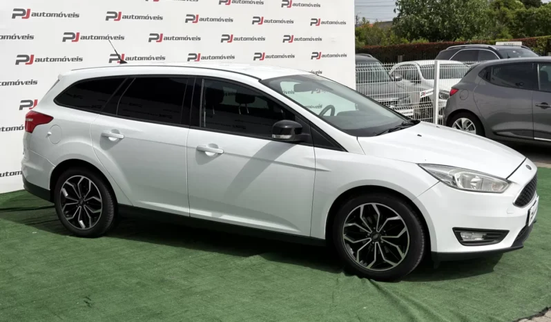 
								Ford Focus SW full									