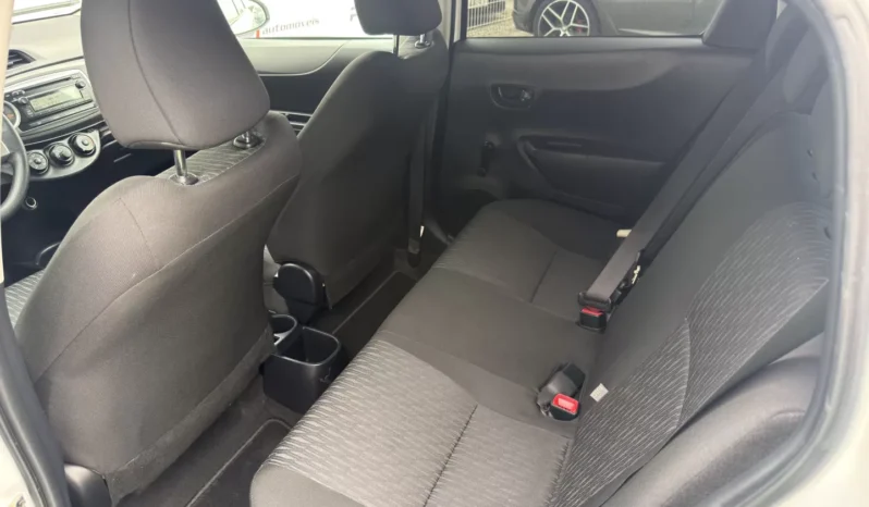 
								Toyota Yaris full									