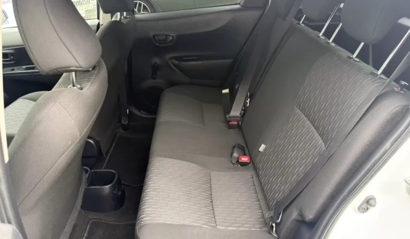 
								Toyota Yaris full									