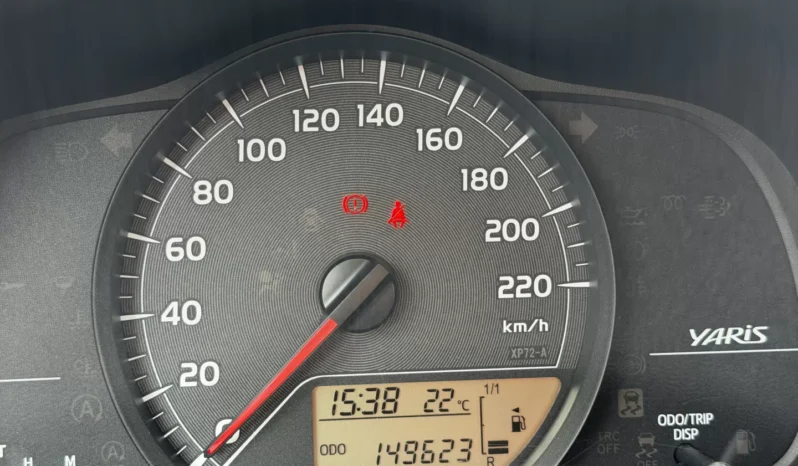 
								Toyota Yaris full									