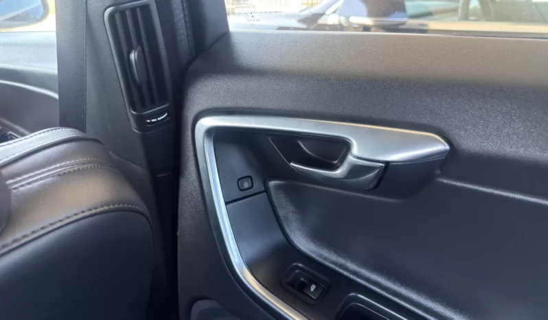 
								Volvo S60 full									