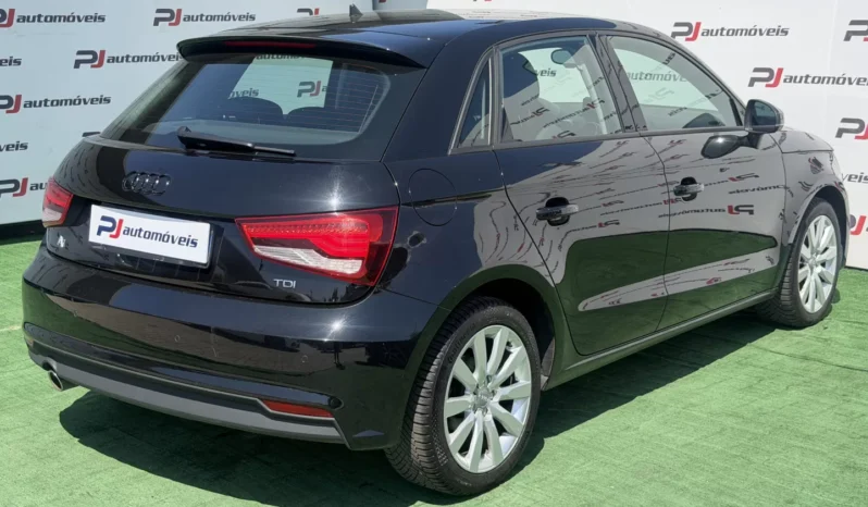 
								Audi A1 Sportback full									