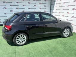 
										Audi A1 Sportback full									